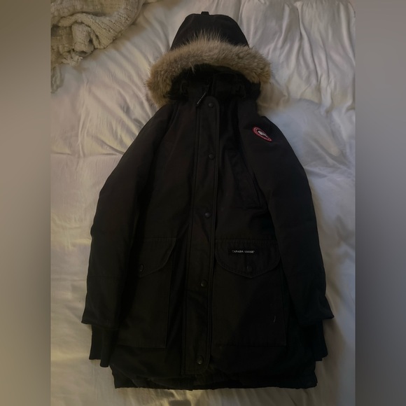 Womens Canada goose jacket - Picture 4 of 4